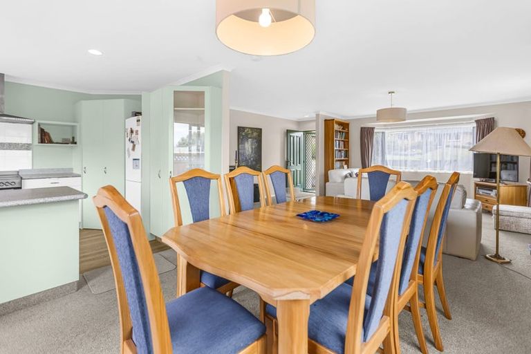 Photo of property in 42 Highfields Drive, Katikati, 3129