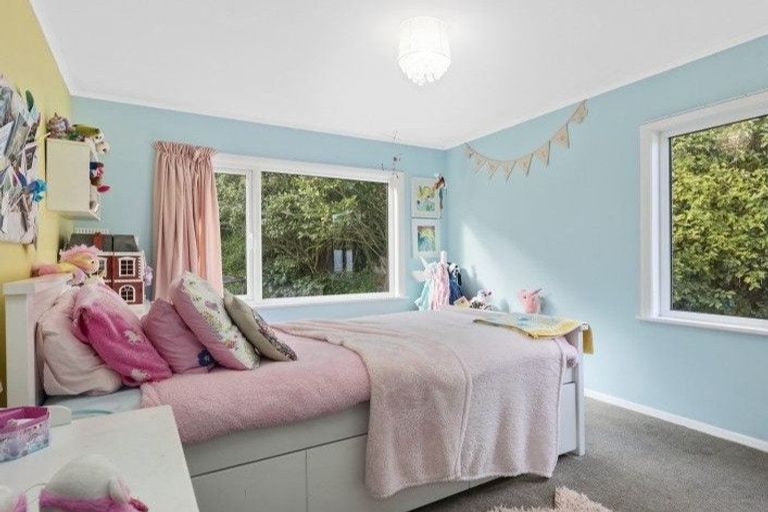 Photo of property in 99 Normandale Road, Normandale, Lower Hutt, 5010