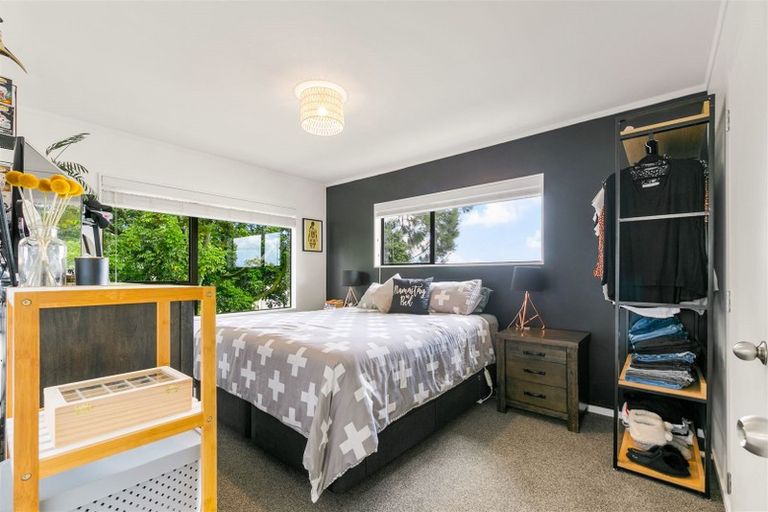 Photo of property in 2/28 Royal Road, Massey, Auckland, 0614