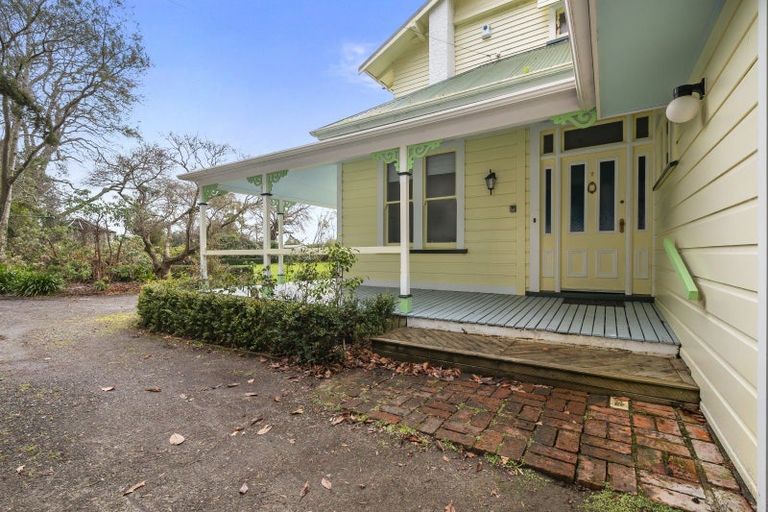 Photo of property in 7 Calico Line, Marton, 4710