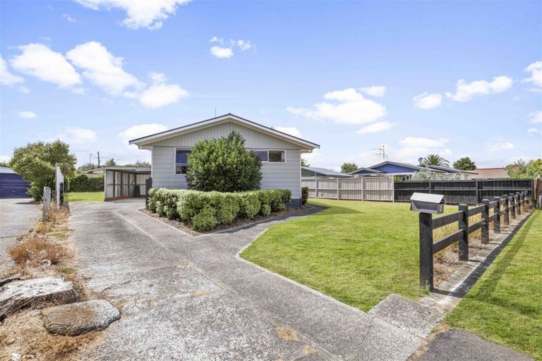 Photo of property in 4 Elmwood Crescent, Pukete, Hamilton, 3200