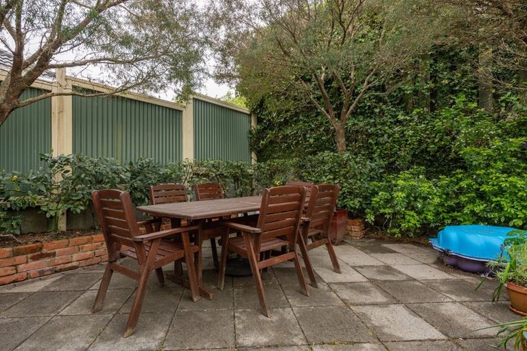 Photo of property in 17 Izard Road, Khandallah, Wellington, 6035