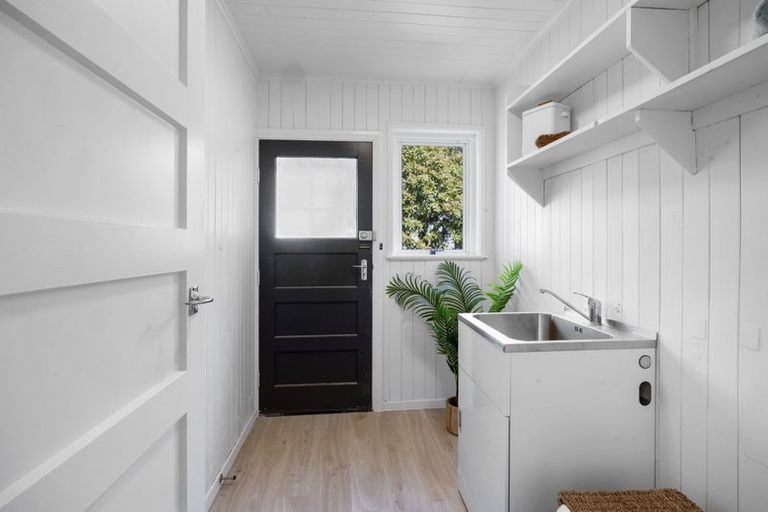 Photo of property in 6 Mill Road, New Plymouth, 4310