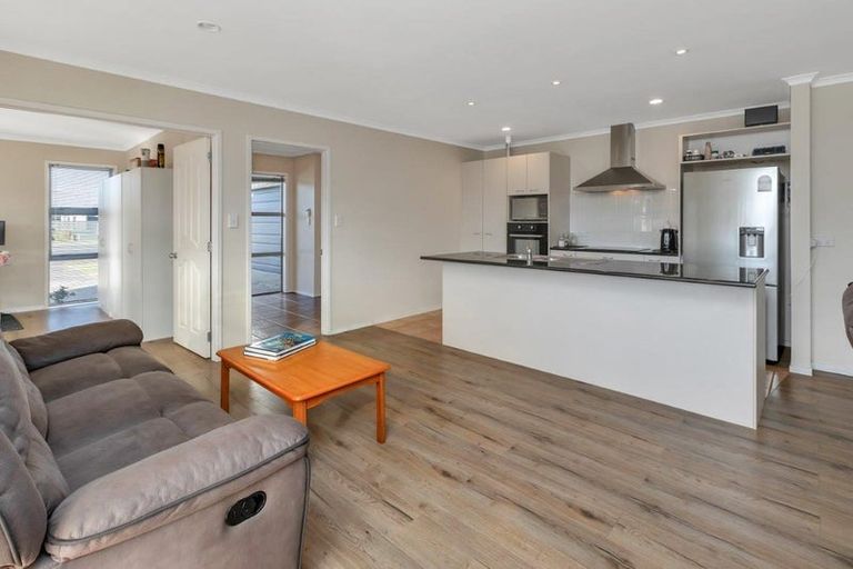 Photo of property in 356 One Tree Point Road, One Tree Point, 0118