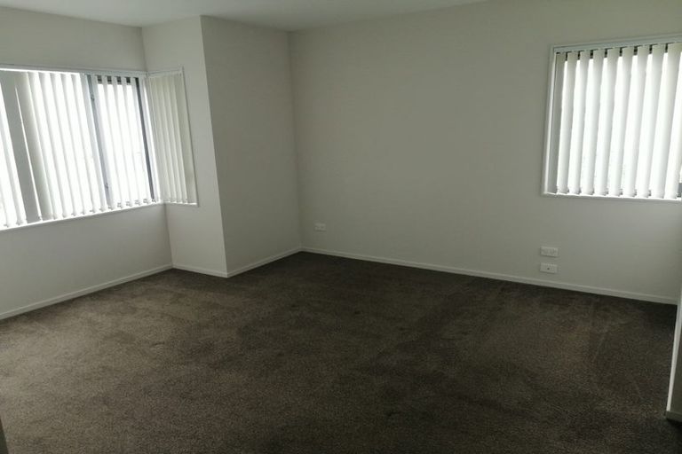 Photo of property in 49 Treestump Road, Takanini, 2112