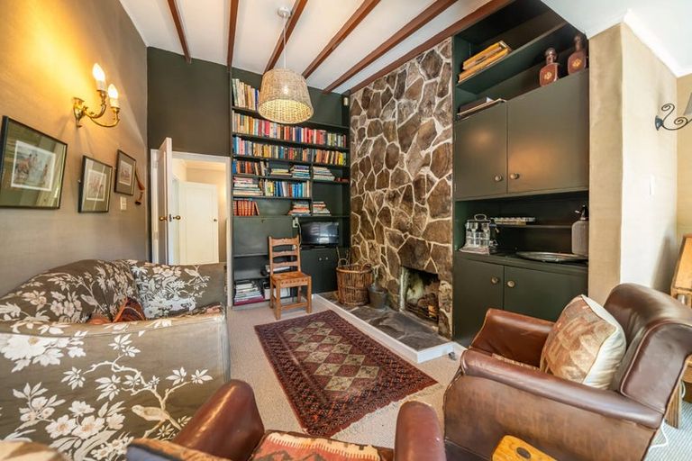 Photo of property in 9 Chatsworth Road, Silverstream, Upper Hutt, 5019