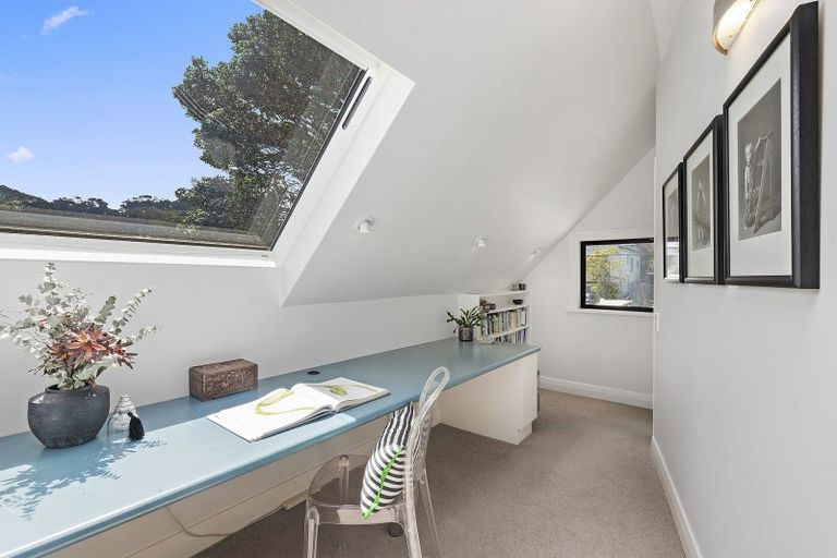 Photo of property in 6 Lochiel Road, Khandallah, Wellington, 6035