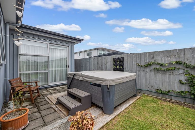 Photo of property in 6 Kainga Lane, Whenuapai, Auckland, 0618