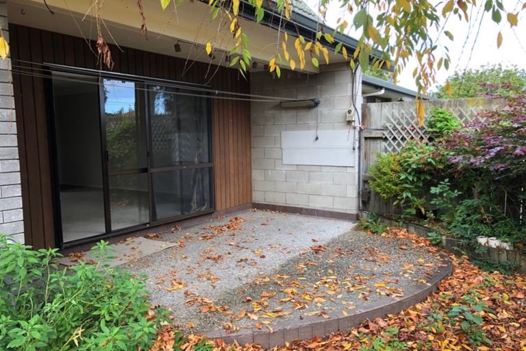 Photo of property in 2/409 Knight Street, Hastings, 4122