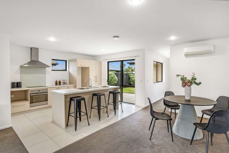 Photo of property in 1 Charente Way, Yaldhurst, Christchurch, 8042