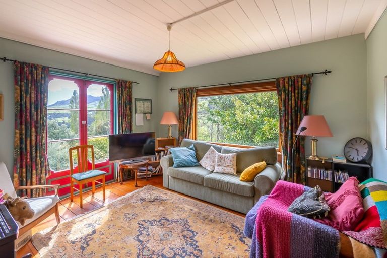 Photo of property in 8 Shadbolts Road, Pigeon Bay, Akaroa, 7583
