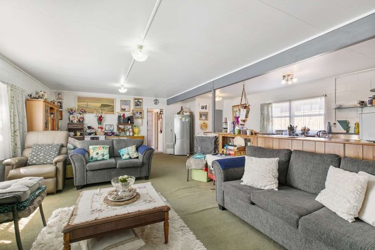 Photo of property in 11 Domain Road, Weymouth, Auckland, 2103