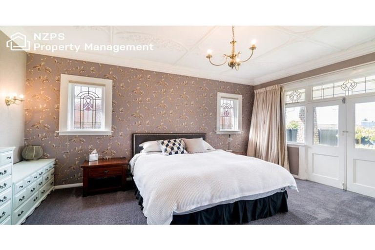 Photo of property in 372 Bay View Road, Saint Clair, Dunedin, 9012