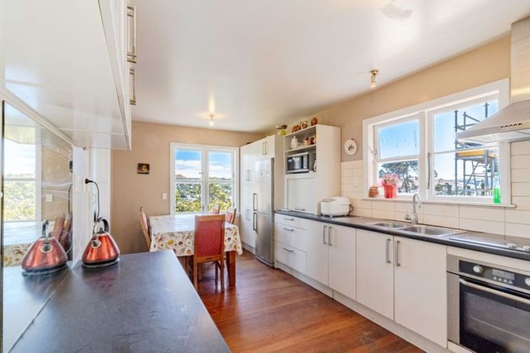 Photo of property in 44 Sheridan Terrace, Johnsonville, Wellington, 6037