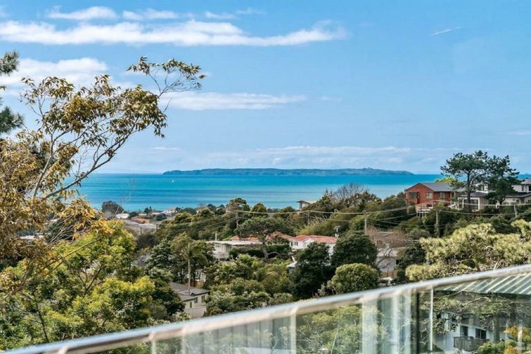 Photo of property in 185b Browns Bay Road, Browns Bay, Auckland, 0630