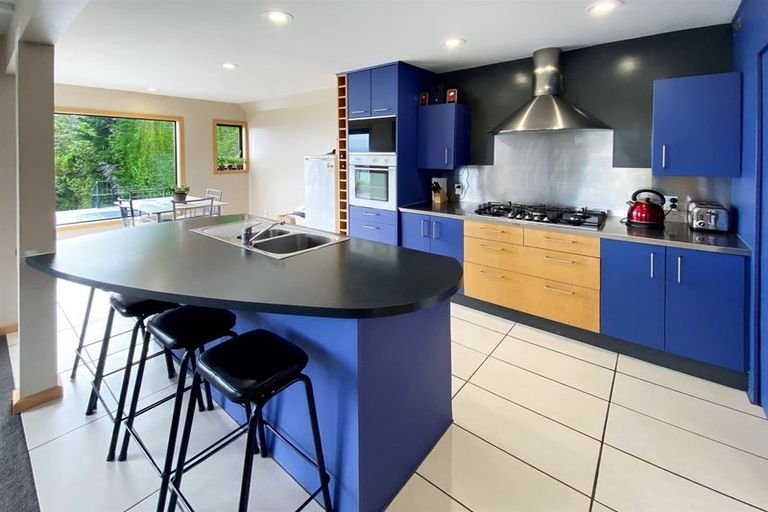 Photo of property in 266 Mount Pleasant Road, Mount Pleasant, Christchurch, 8081