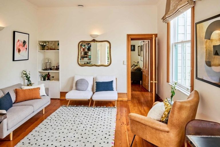 Photo of property in 1 Mcfarlane Street, Mount Victoria, Wellington, 6011