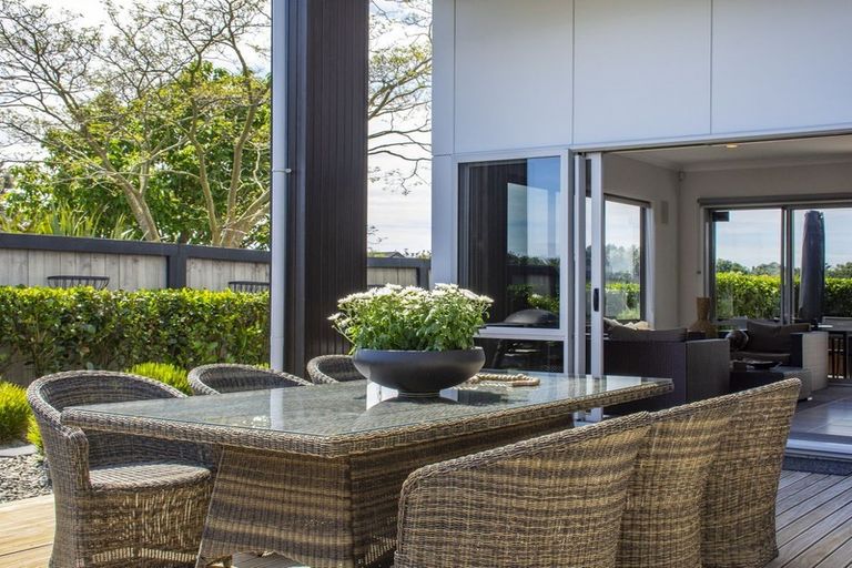 Photo of property in 11 Oriental Parade, Papamoa Beach, Papamoa, 3118