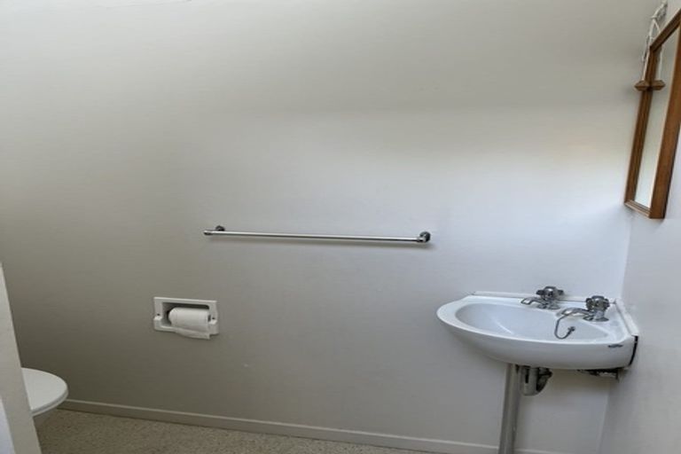 Photo of property in 155a Hinemoa Street, Birkenhead, Auckland, 0626