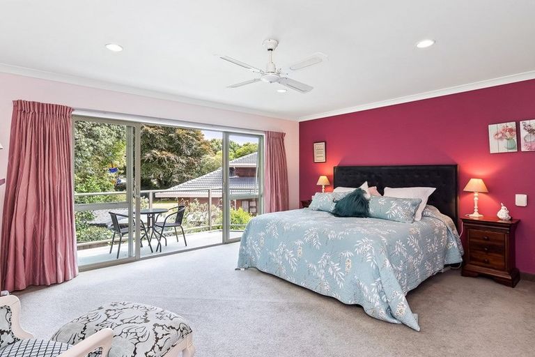 Photo of property in 3 Koromiko Glen, Waikanae, 5036