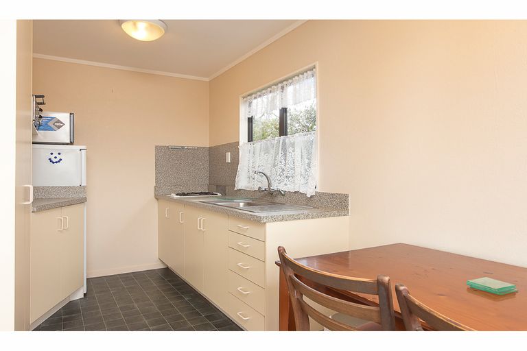 Photo of property in 120 Colombo Road, Waiuku, 2123