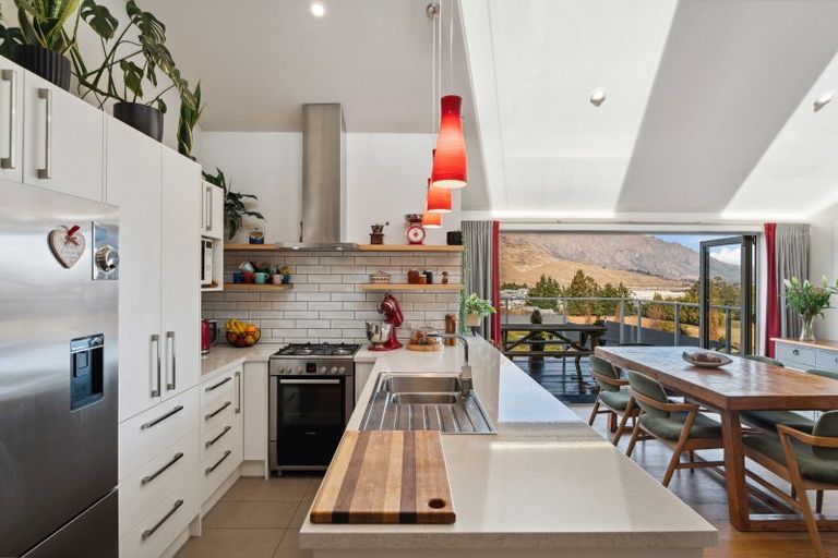Photo of property in 3 Batsford Lane, Lower Shotover, Queenstown, 9371