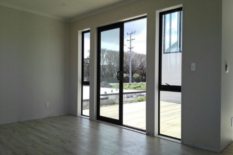 Photo of property in 13 Amokura Avenue, Takanini, 2112