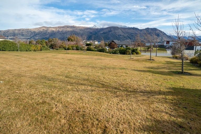 Photo of property in 82 Rata Street, Wanaka, 9305