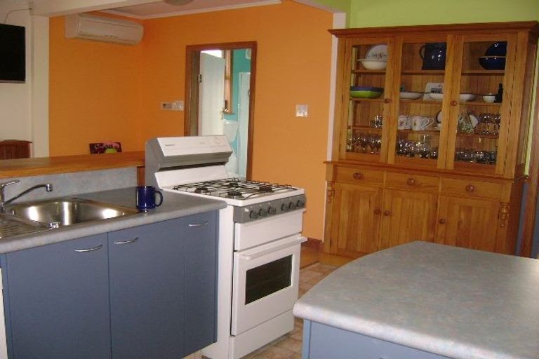 Photo of property in 33 Bauchop Road, Waterloo, Lower Hutt, 5011