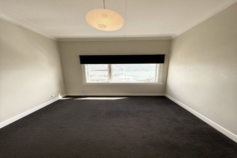 Photo of property in 66 Hawker Street, Mount Victoria, Wellington, 6011