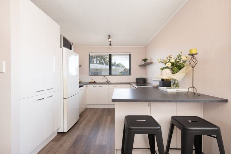 Photo of property in 15b Princess Street, Te Puke, 3119