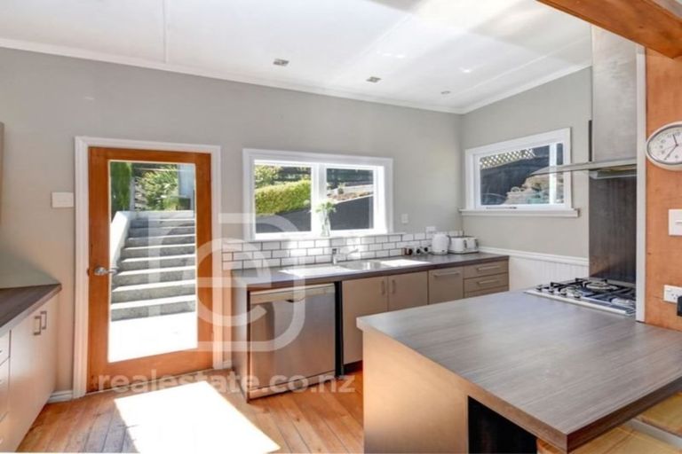 Photo of property in 50 Beaconsfield Road, Portobello, Dunedin, 9014