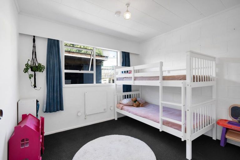 Photo of property in 1/8 Ross Place, Blagdon, New Plymouth, 4310