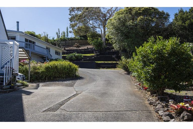Photo of property in 33 Raumati Crescent, Onerahi, Whangarei, 0110