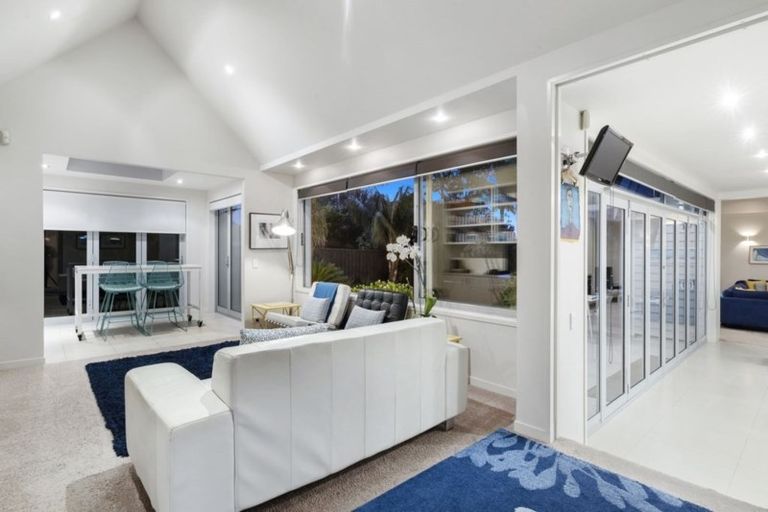 Photo of property in 1a Brown Street, Hauraki, Auckland, 0622