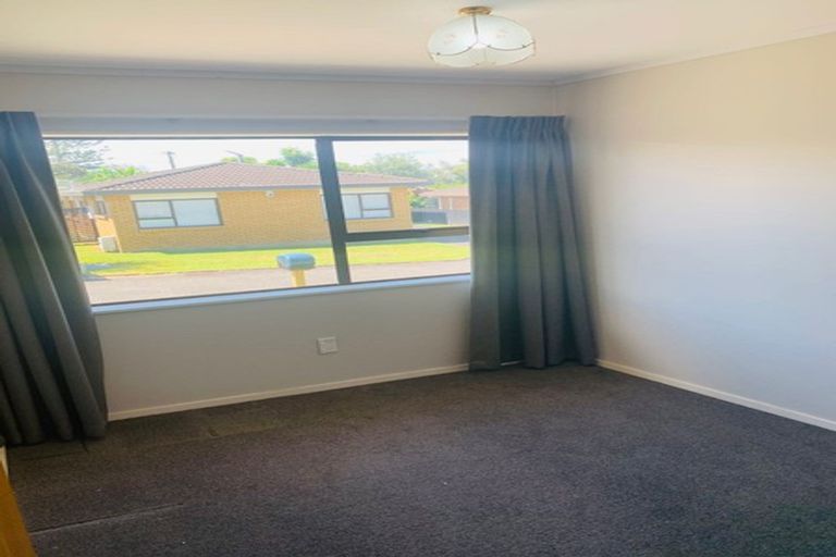 Photo of property in 3/116 Titirangi Road, New Lynn, Auckland, 0600