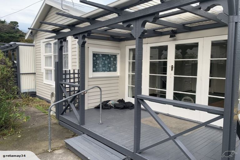 Photo of property in 294 Keyes Road, New Brighton, Christchurch, 8083