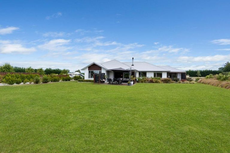 Photo of property in 1378 Poyntzs Road, West Eyreton, Rangiora, 7475