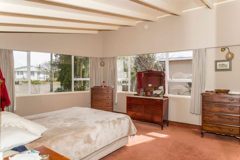 Photo of property in 8 Chamberlain Street, Dannevirke, 4930