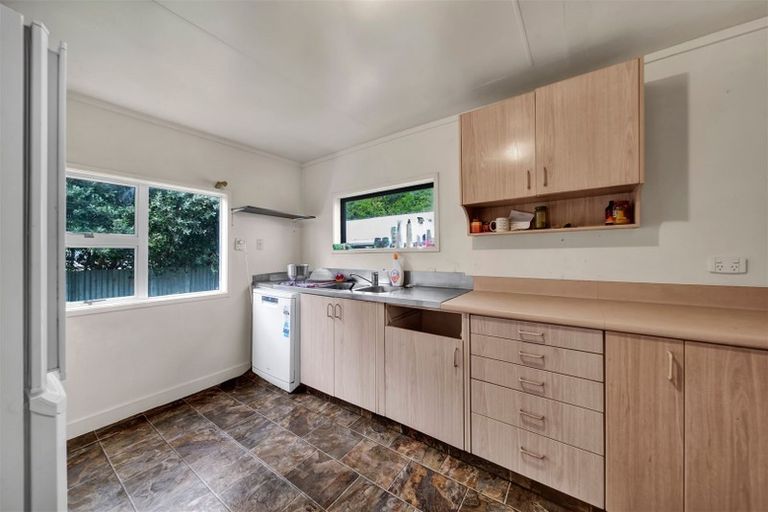 Photo of property in 56 Terou Street, Manaia, 4612