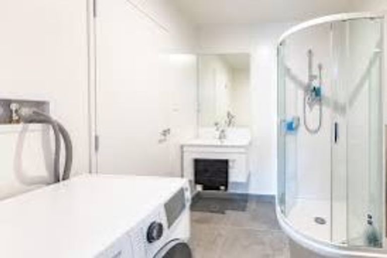 Photo of property in 5/255 Kilmore Street, Christchurch Central, Christchurch, 8011