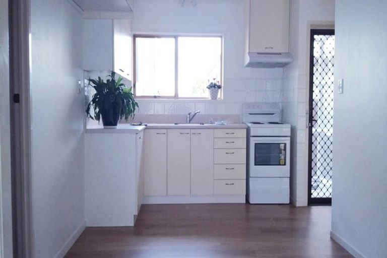 Photo of property in 2/44 Wallace Road, Papatoetoe, Auckland, 2025