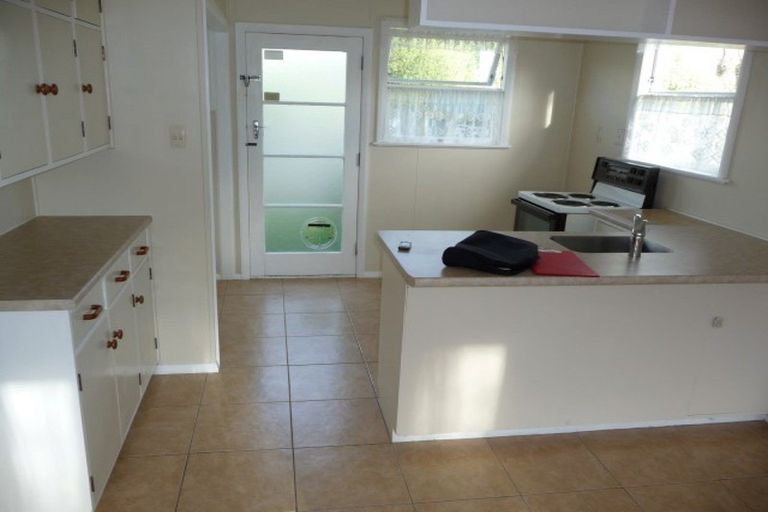 Photo of property in 5 Ranfurly Street, Hokowhitu, Palmerston North, 4410