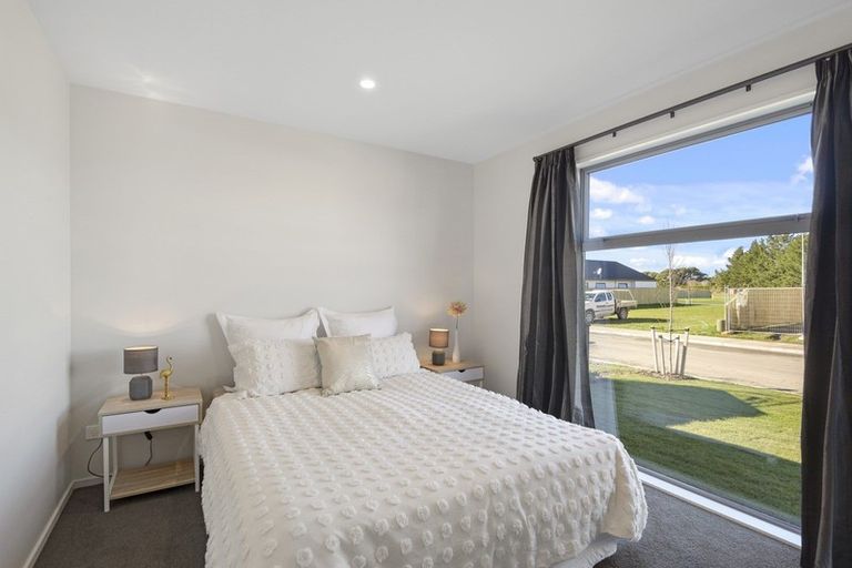 Photo of property in 24 Quinn Crescent, Woodend, 7610