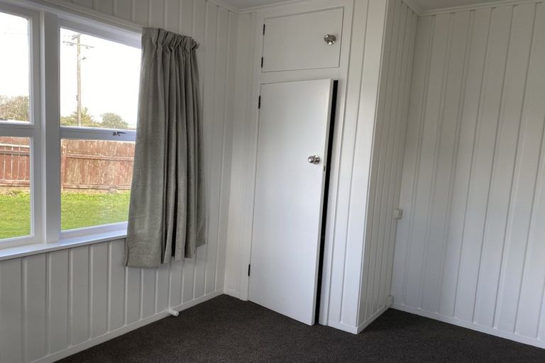 Photo of property in 4 Keats Place, Blockhouse Bay, Auckland, 0600