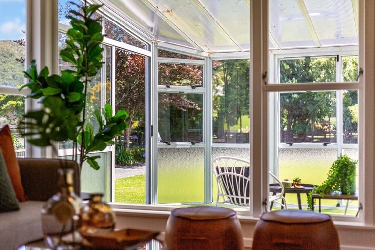 Photo of property in 10 Mimihau Grove, Wainuiomata, Lower Hutt, 5014