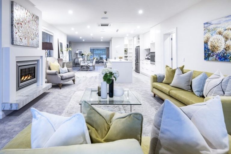 Photo of property in 3/89 Fisher Parade, Sunnyhills, Auckland, 2010