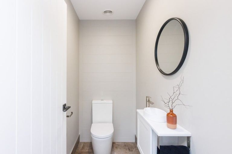 Photo of property in 1 Te Ara Lane, Hokowhitu, Palmerston North, 4410