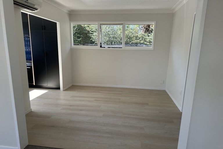 Photo of property in 91 Memorial Avenue, Ilam, Christchurch, 8053
