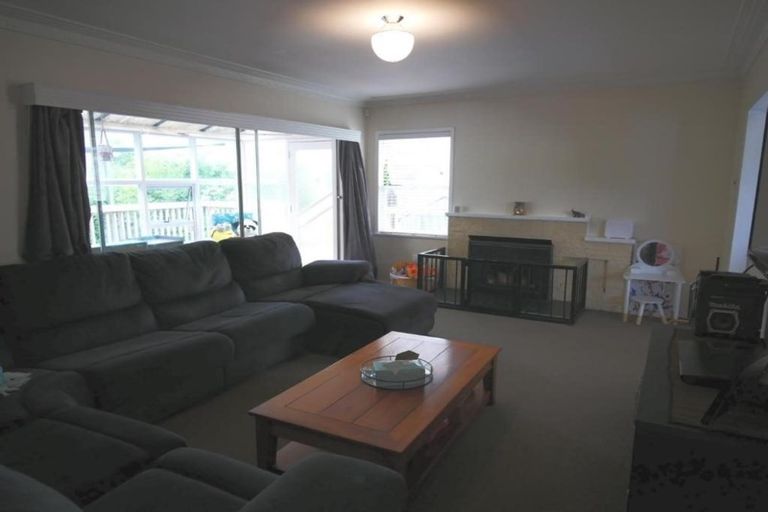 Photo of property in 12 Oregon Place, Papakura, 2110